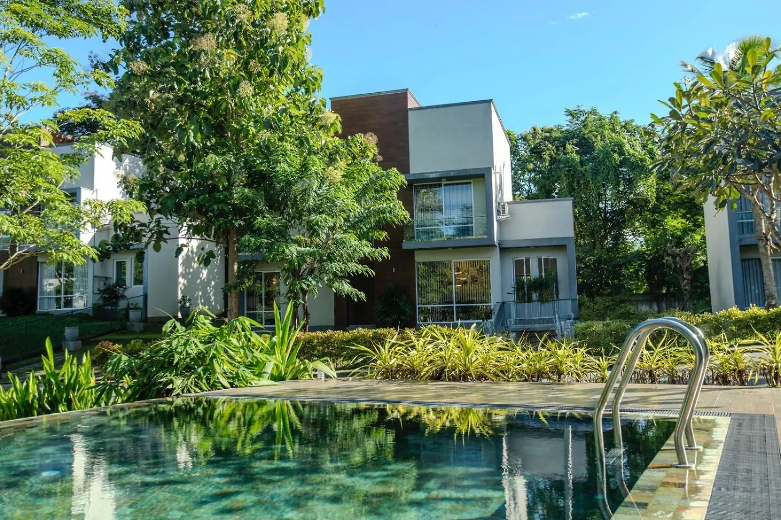 Lake Villas Premium كاندي